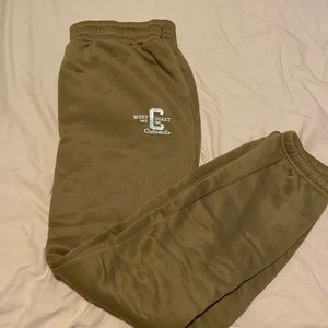 Brown sweatpants fuzzy on inside